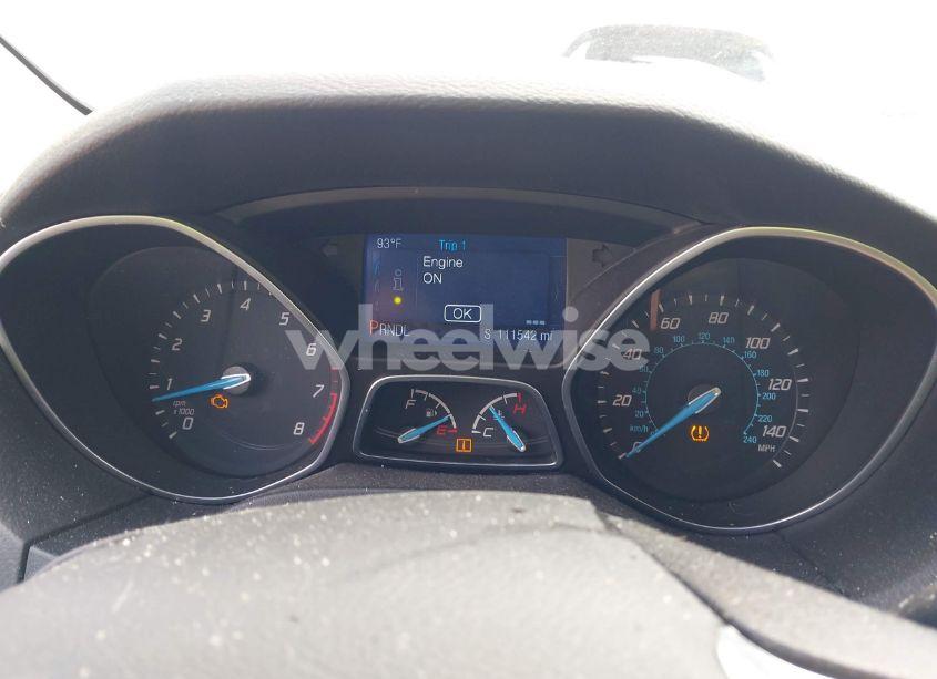 Photo 7 of 2014 Ford Focus SE (VIN 1FADP3F28EL438025)