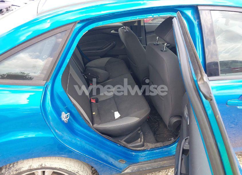 Photo 8 of 2014 Ford Focus SE (VIN 1FADP3F28EL438025)