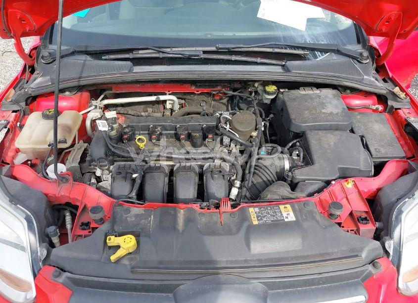 Photo 10 of 2014 Ford Focus SE (VIN 1FADP3F28EL438980)