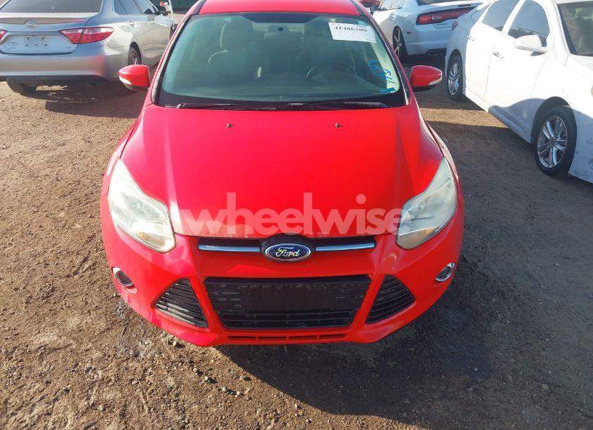 Photo 6 of 2014 Ford Focus SE (VIN 1FADP3F28EL460946)