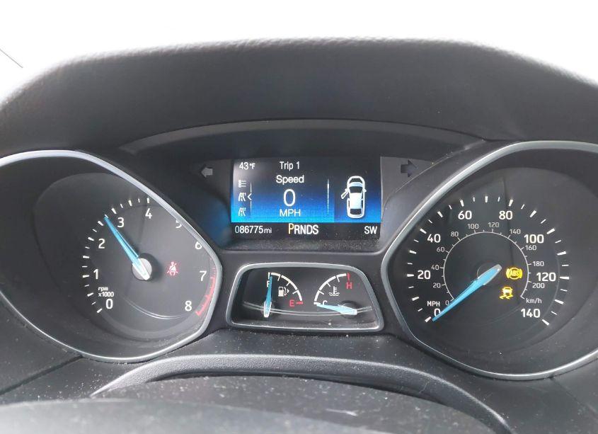 Photo 7 of 2015 Ford Focus SE (VIN 1FADP3F28FL210107)