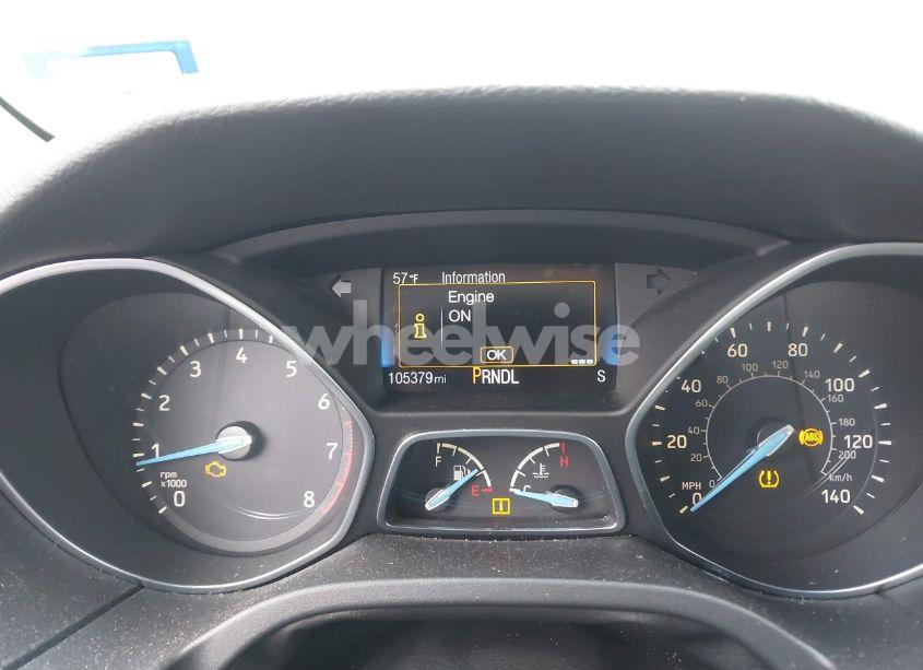 Photo 7 of 2015 Ford Focus SE (VIN 1FADP3F28FL210348)