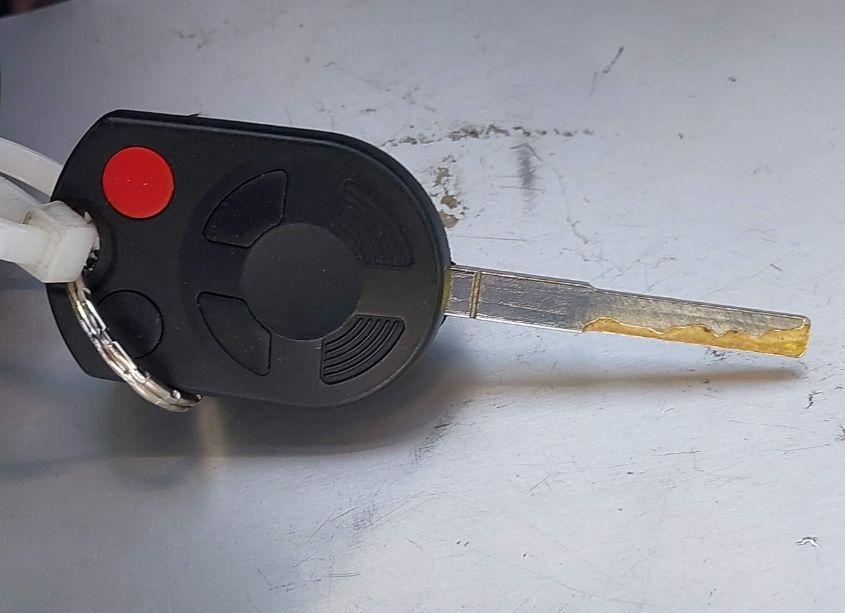 Photo 11 of 2015 Ford Focus SE (VIN 1FADP3F28FL221642)