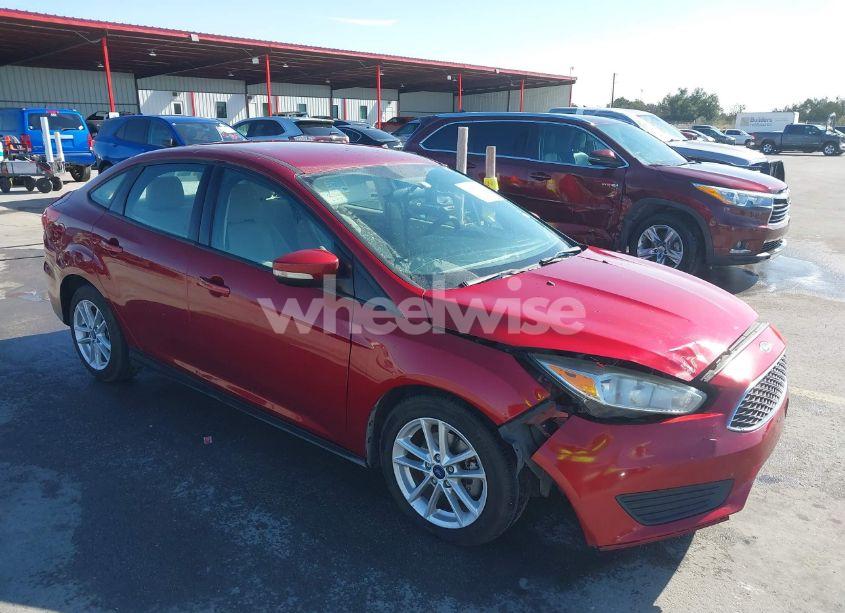 2015 Ford Focus SE (VIN 1FADP3F28FL230678) main photo