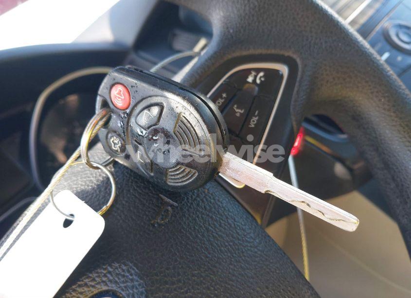 Photo 11 of 2015 Ford Focus SE (VIN 1FADP3F28FL230678)