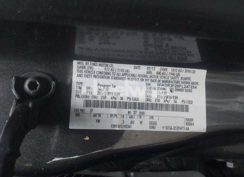 Photo 9 of 2015 Ford Focus SE (VIN 1FADP3F28FL247254)