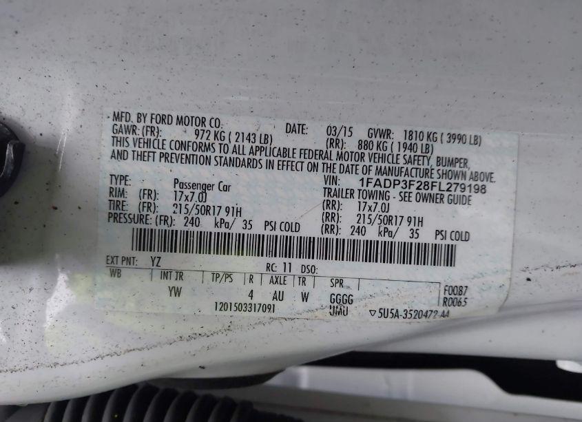 Photo 9 of 2015 Ford Focus SE (VIN 1FADP3F28FL279198)