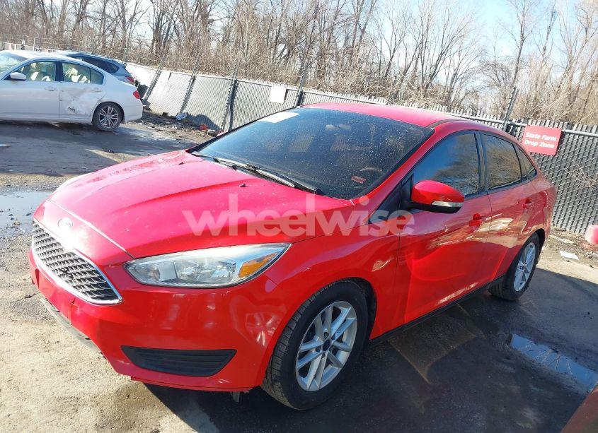 Photo 14 of 2015 Ford Focus SE (VIN 1FADP3F28FL287446)