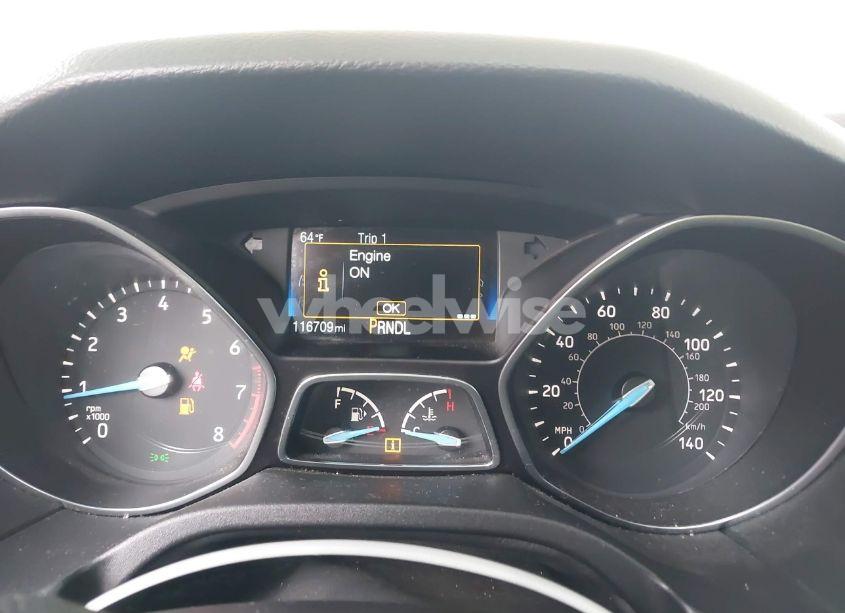 Photo 7 of 2015 Ford Focus SE (VIN 1FADP3F28FL327458)