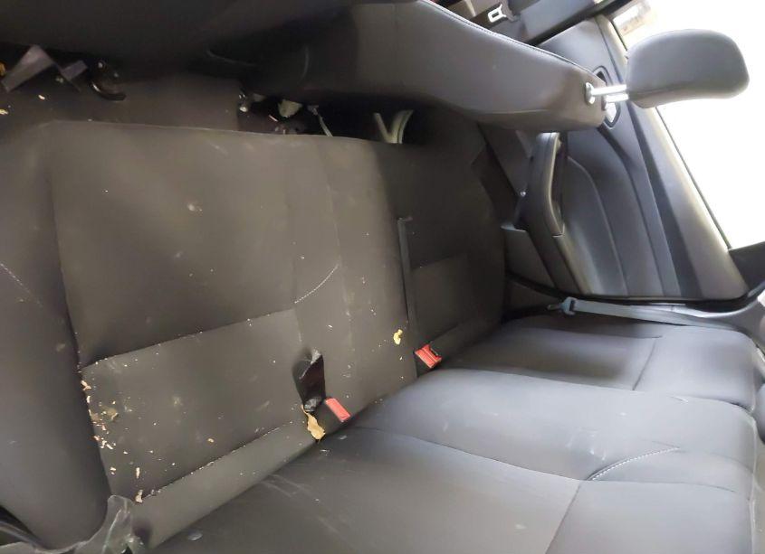 Photo 8 of 2015 Ford Focus SE (VIN 1FADP3F28FL343322)