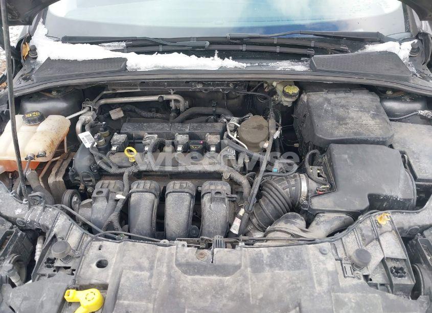 Photo 10 of 2015 Ford Focus SE (VIN 1FADP3F28FL346849)