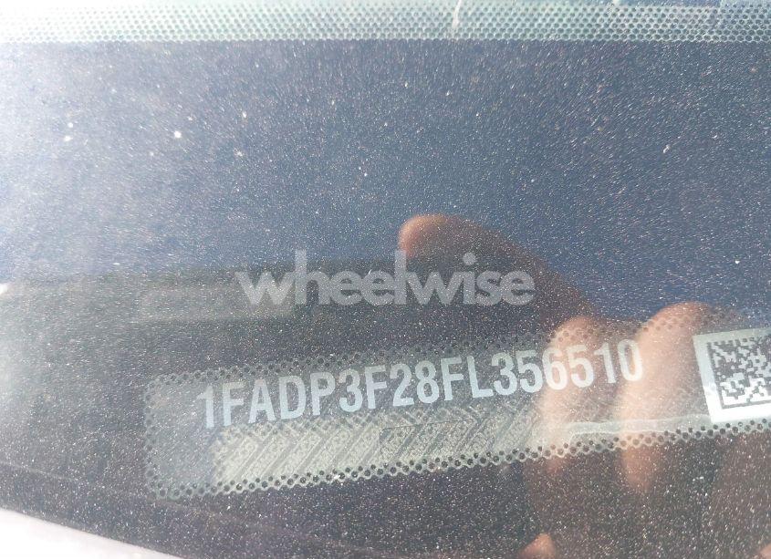 Photo 9 of 2015 Ford Focus SE (VIN 1FADP3F28FL356510)