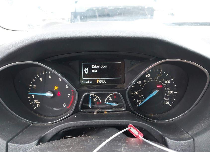 Photo 7 of 2015 Ford Focus SE (VIN 1FADP3F28FL383187)