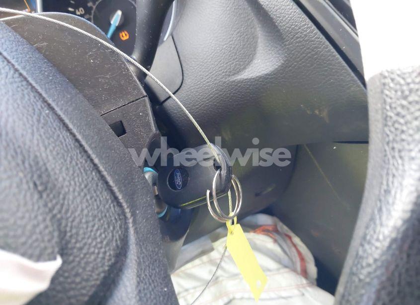 Photo 10 of 2016 Ford Focus SE (VIN 1FADP3F28GL211629)