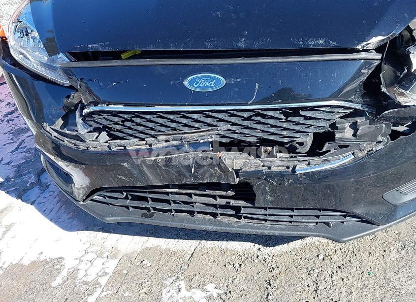 Photo 5 of 2016 Ford Focus SE (VIN 1FADP3F28GL211629)