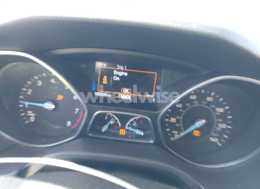 Photo 6 of 2016 Ford Focus SE (VIN 1FADP3F28GL211629)