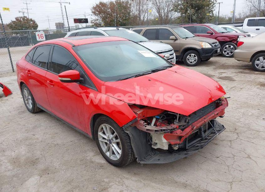 2016 Ford Focus SE (VIN 1FADP3F28GL217009) main photo