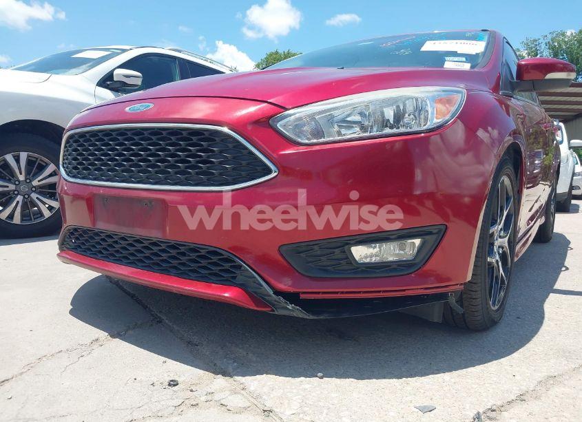 Photo 6 of 2016 Ford Focus SE (VIN 1FADP3F28GL237888)