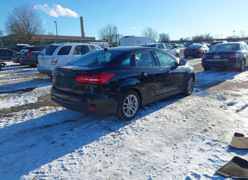 Photo 4 of 2016 Ford Focus SE (VIN 1FADP3F28GL248793)