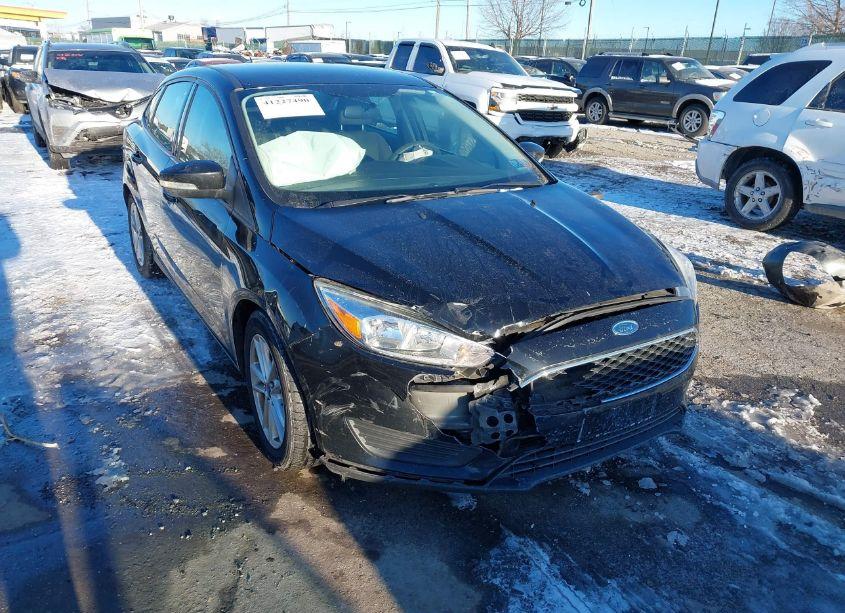 Photo 6 of 2016 Ford Focus SE (VIN 1FADP3F28GL248793)