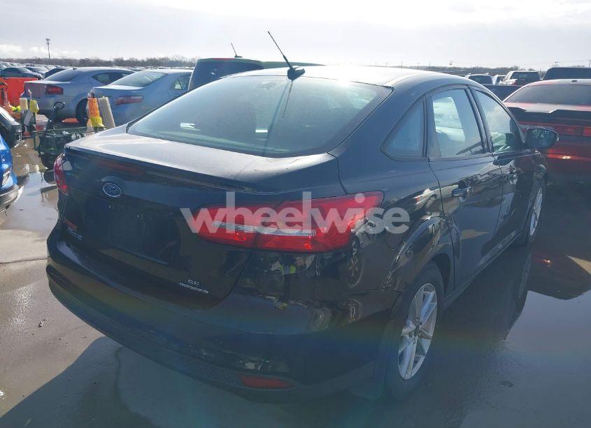 Photo 4 of 2016 Ford Focus SE (VIN 1FADP3F28GL264590)