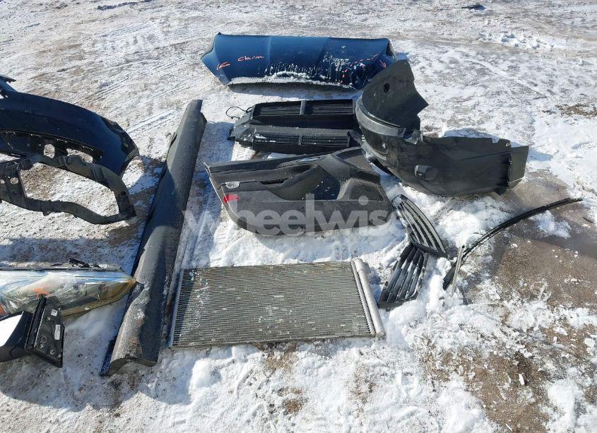 Photo 12 of 2016 Ford Focus SE (VIN 1FADP3F28GL267070)