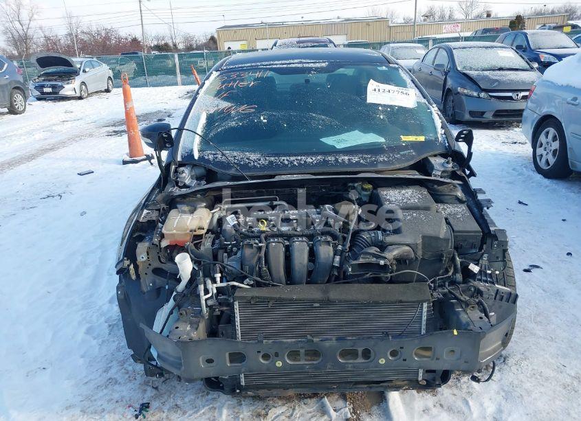 Photo 13 of 2016 Ford Focus SE (VIN 1FADP3F28GL267070)