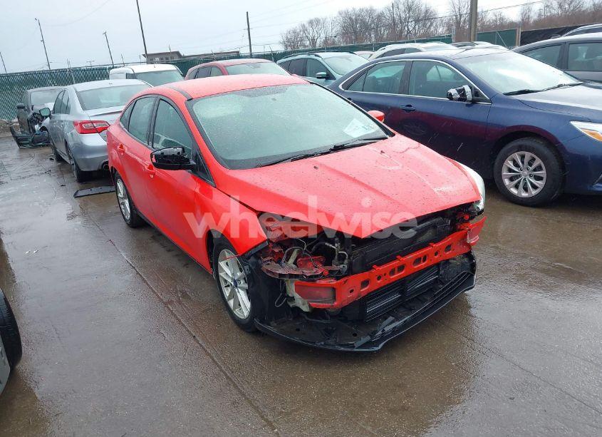 2016 Ford Focus SE (VIN 1FADP3F28GL285584) main photo