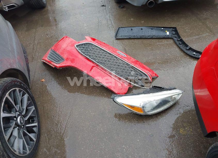 Photo 12 of 2016 Ford Focus SE (VIN 1FADP3F28GL285584)