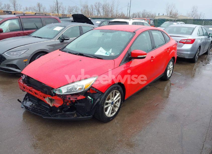 Photo 2 of 2016 Ford Focus SE (VIN 1FADP3F28GL285584)