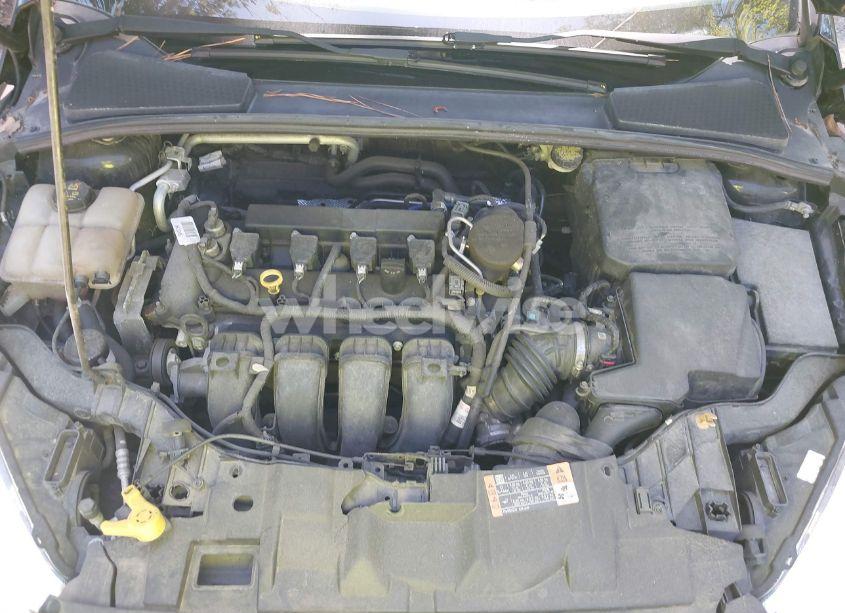 Photo 10 of 2016 Ford Focus SE (VIN 1FADP3F28GL286685)