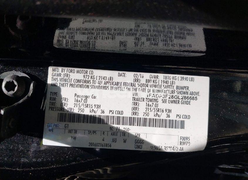 Photo 9 of 2016 Ford Focus SE (VIN 1FADP3F28GL286685)