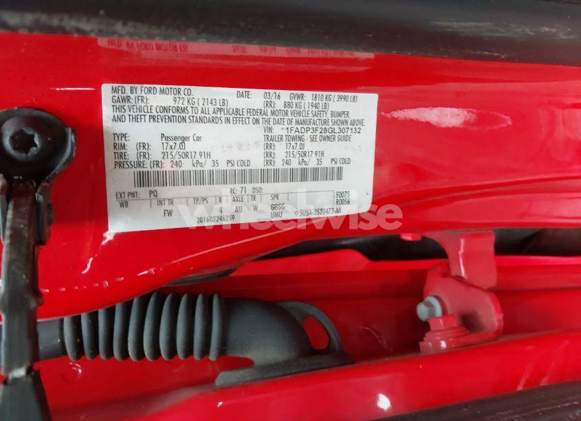 Photo 9 of 2016 Ford Focus SE (VIN 1FADP3F28GL307132)