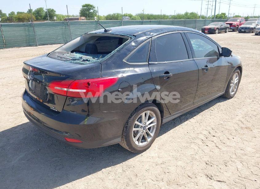 Photo 4 of 2016 Ford Focus SE (VIN 1FADP3F28GL349817)