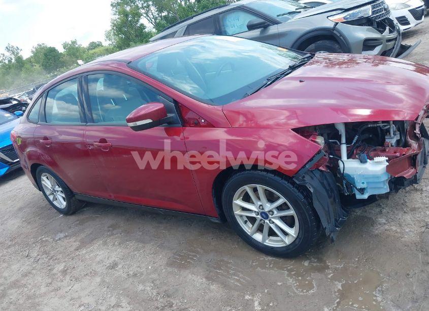 Photo 14 of 2016 Ford Focus SE (VIN 1FADP3F28GL358243)