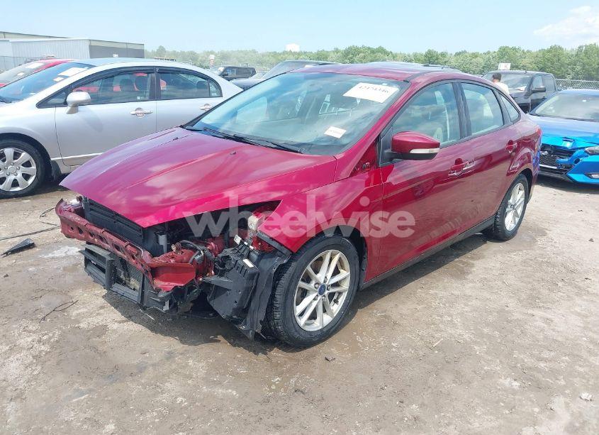 Photo 2 of 2016 Ford Focus SE (VIN 1FADP3F28GL358243)