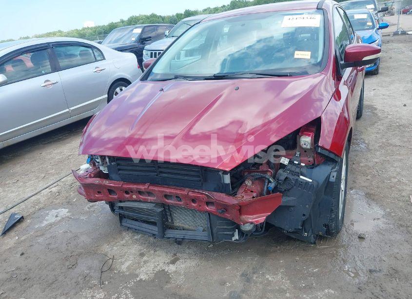 Photo 6 of 2016 Ford Focus SE (VIN 1FADP3F28GL358243)