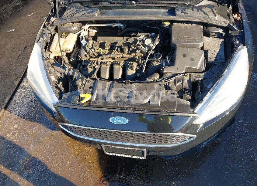 Photo 10 of 2016 Ford Focus SE (VIN 1FADP3F28GL358470)