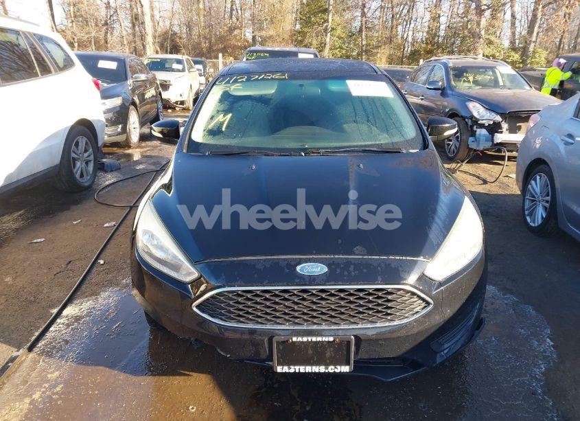 Photo 12 of 2016 Ford Focus SE (VIN 1FADP3F28GL358470)