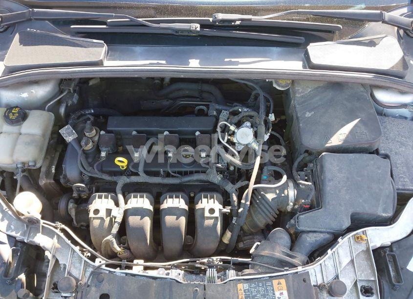 Photo 10 of 2016 Ford Focus SE (VIN 1FADP3F28GL389377)