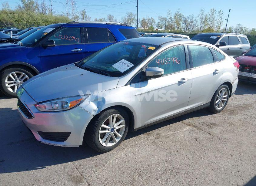 Photo 2 of 2016 Ford Focus SE (VIN 1FADP3F28GL389377)