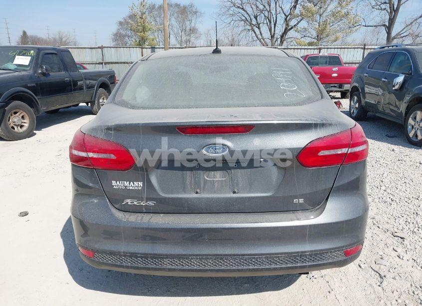Photo 16 of 2017 Ford Focus SE (VIN 1FADP3F28HL204391)