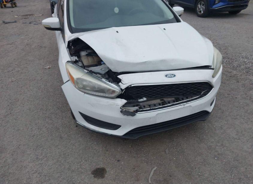 Photo 6 of 2017 Ford Focus SE (VIN 1FADP3F28HL208635)