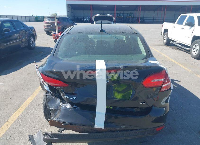 Photo 16 of 2017 Ford Focus SE (VIN 1FADP3F28HL216766)