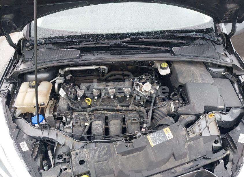 Photo 10 of 2017 Ford Focus SE (VIN 1FADP3F28HL235303)