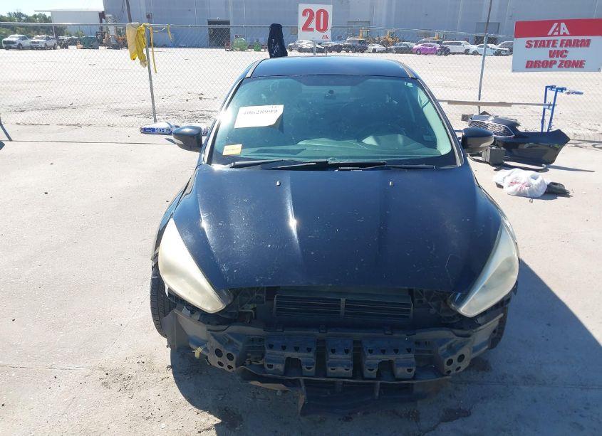 Photo 13 of 2017 Ford Focus SE (VIN 1FADP3F28HL269662)