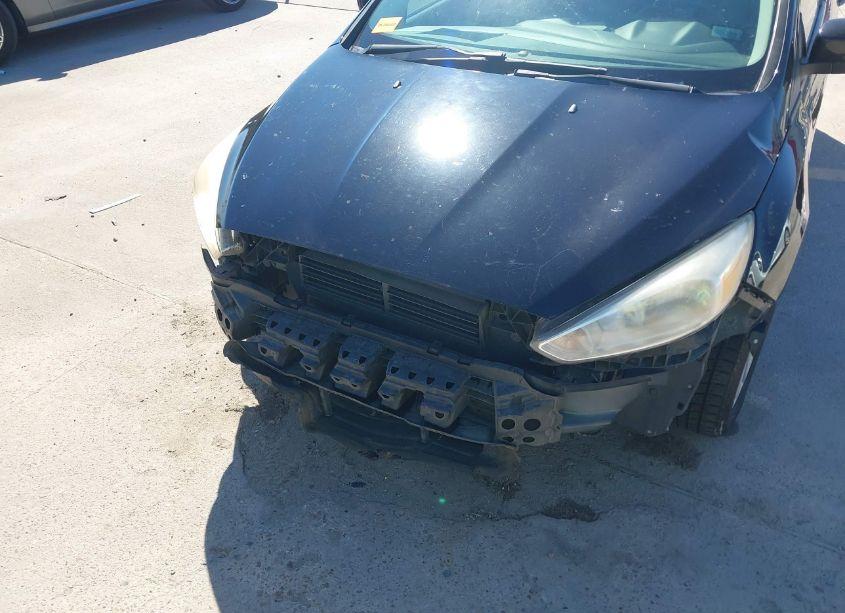 Photo 6 of 2017 Ford Focus SE (VIN 1FADP3F28HL269662)