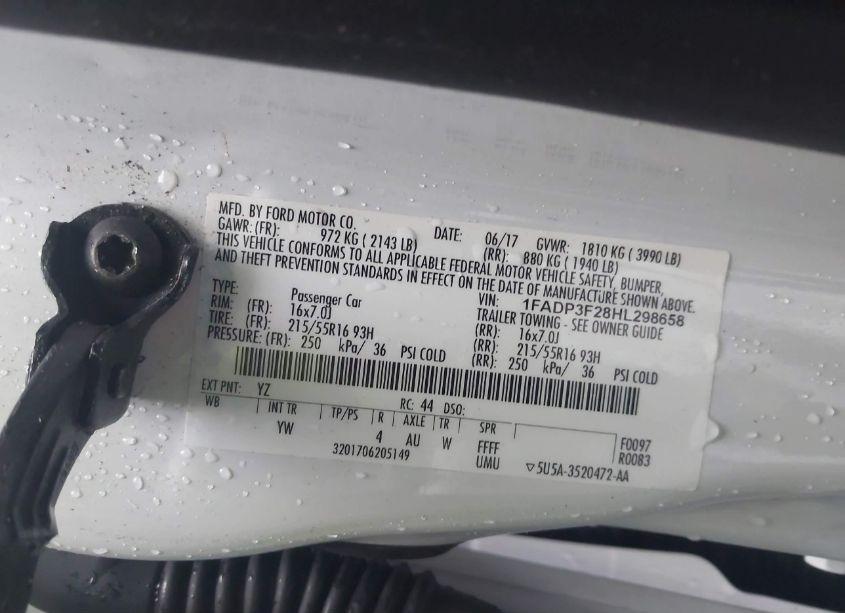 Photo 9 of 2017 Ford Focus SE (VIN 1FADP3F28HL298658)