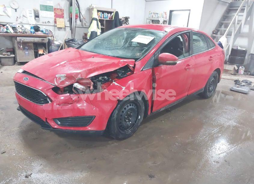 Photo 2 of 2017 Ford Focus SE (VIN 1FADP3F28HL340021)