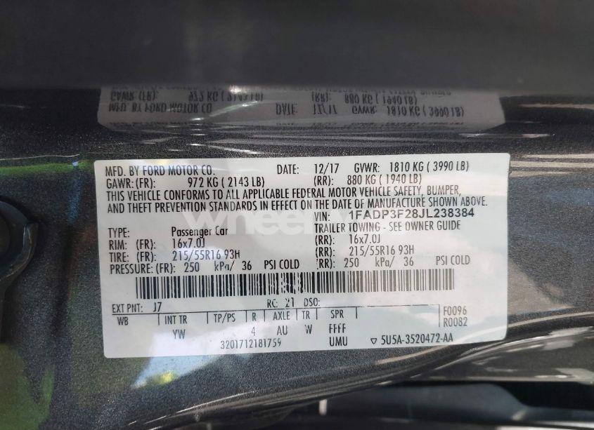 Photo 9 of 2018 Ford Focus SE (VIN 1FADP3F28JL238384)